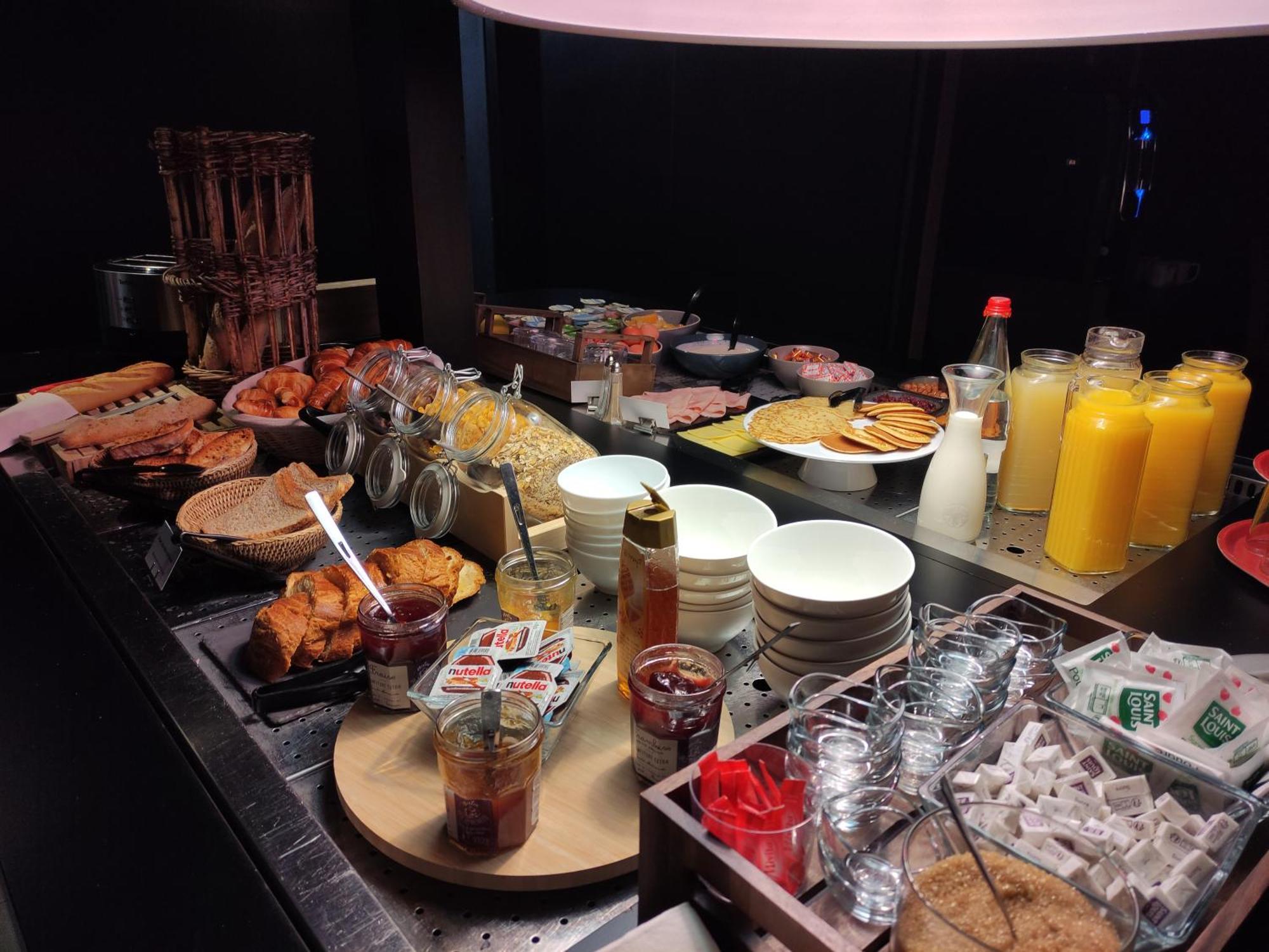 Campanile Sable-Sur-Sarthe Vion Hotel Екстериор снимка