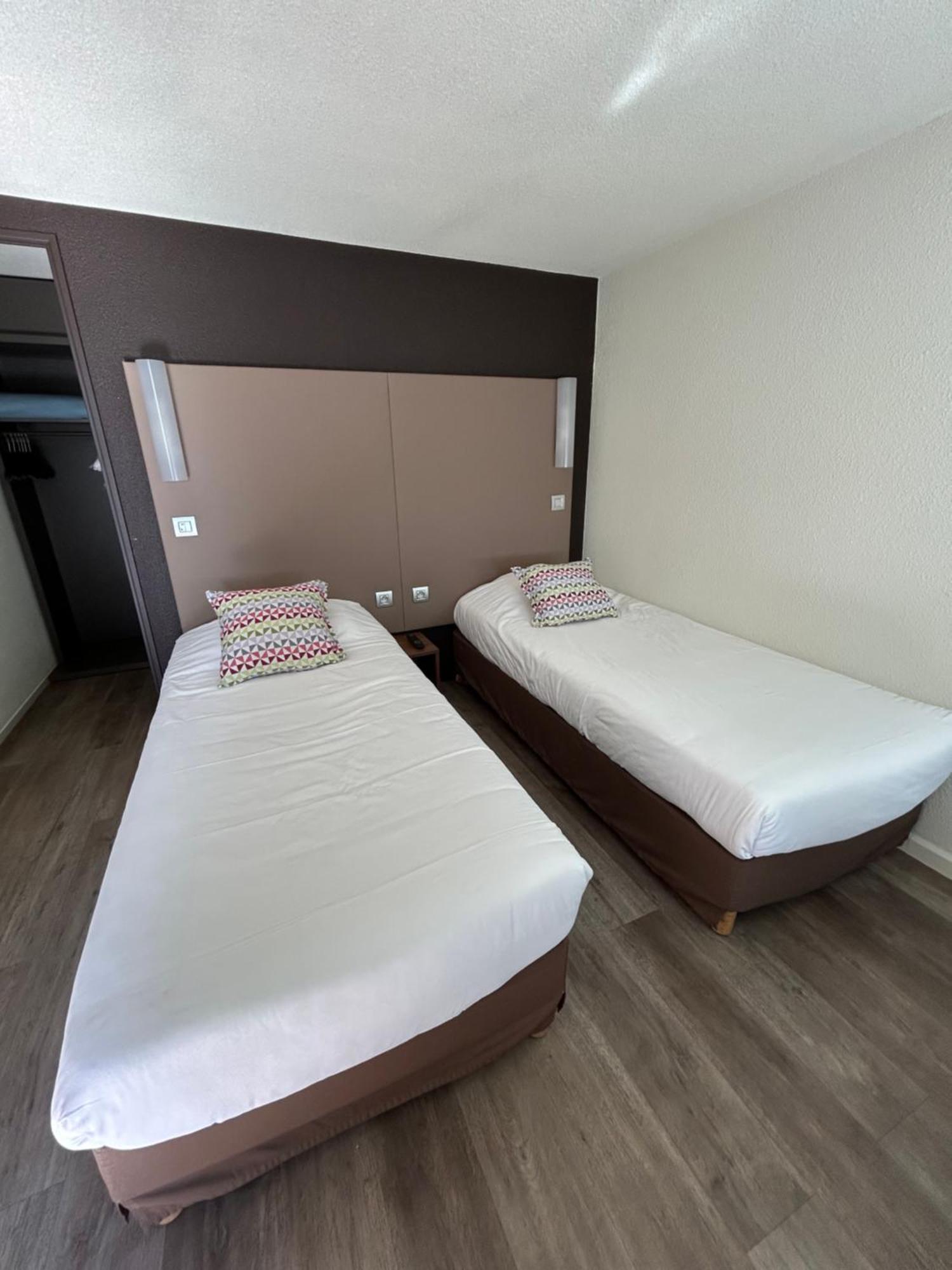 Campanile Sable-Sur-Sarthe Vion Hotel Екстериор снимка