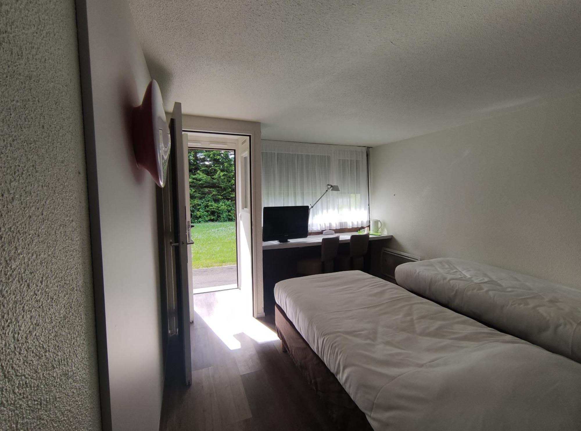 Campanile Sable-Sur-Sarthe Vion Hotel Екстериор снимка