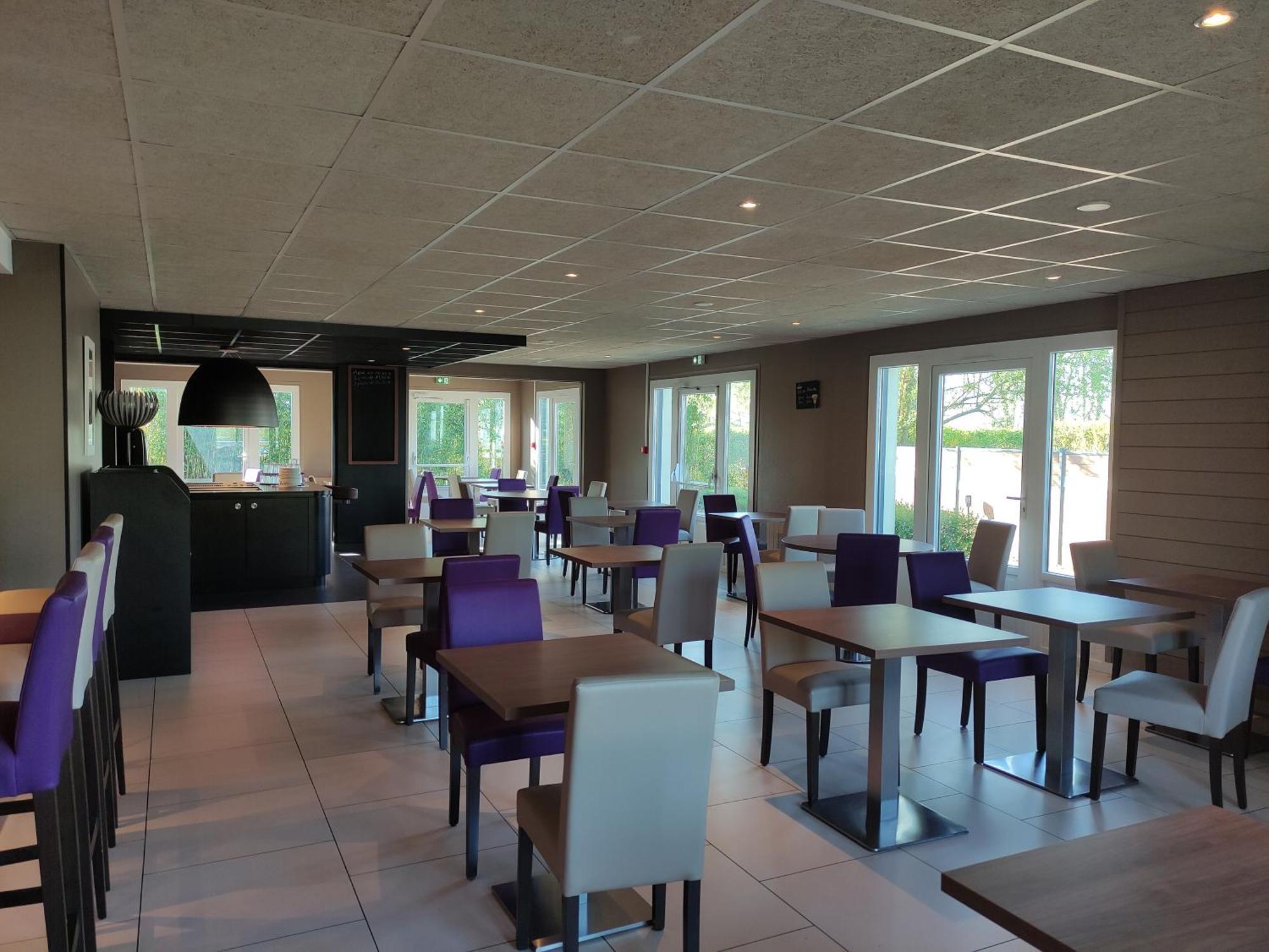 Campanile Sable-Sur-Sarthe Vion Hotel Екстериор снимка